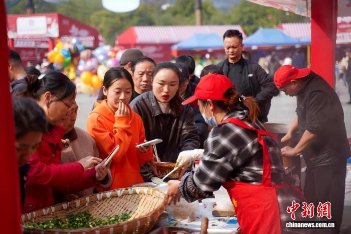 2025年贵州红·山水越野挑战赛总决赛在遵义开启