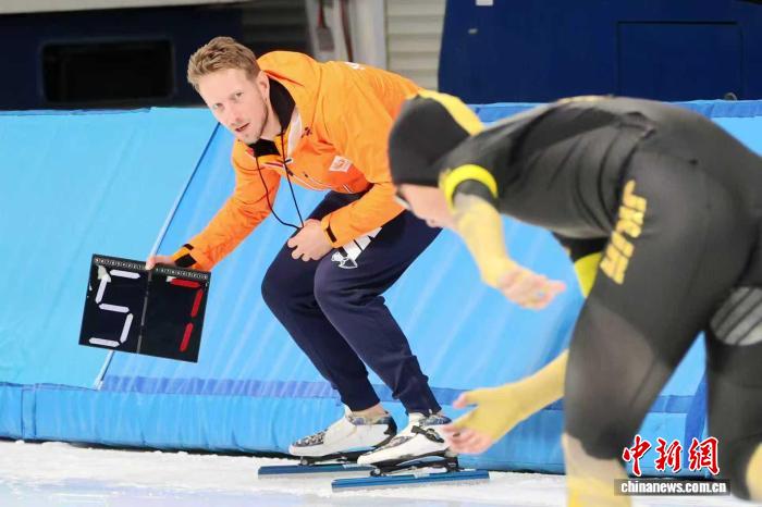 中国杯速度滑冰精英联赛第二站首日在哈尔滨举