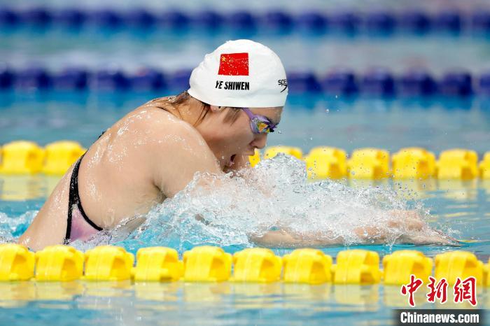 天才少女叶诗文在济南全