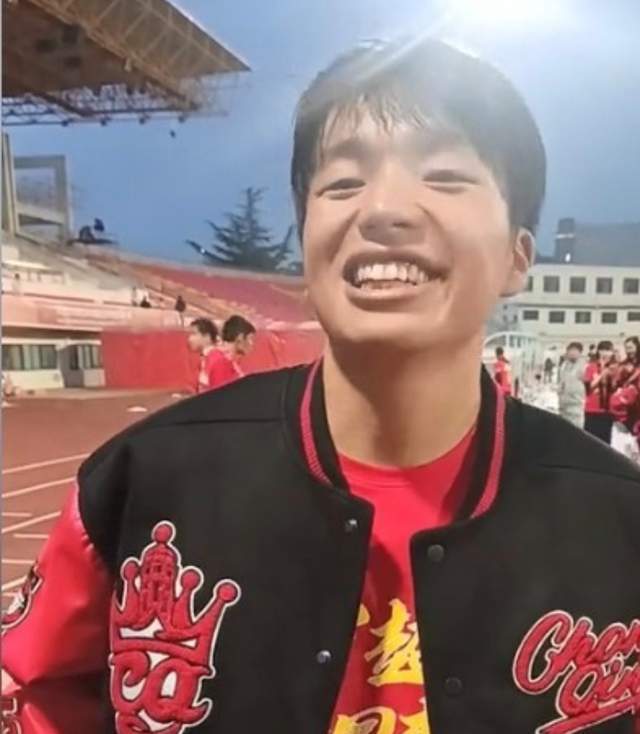 从草根到国家队：李镇全三步走实现梦想