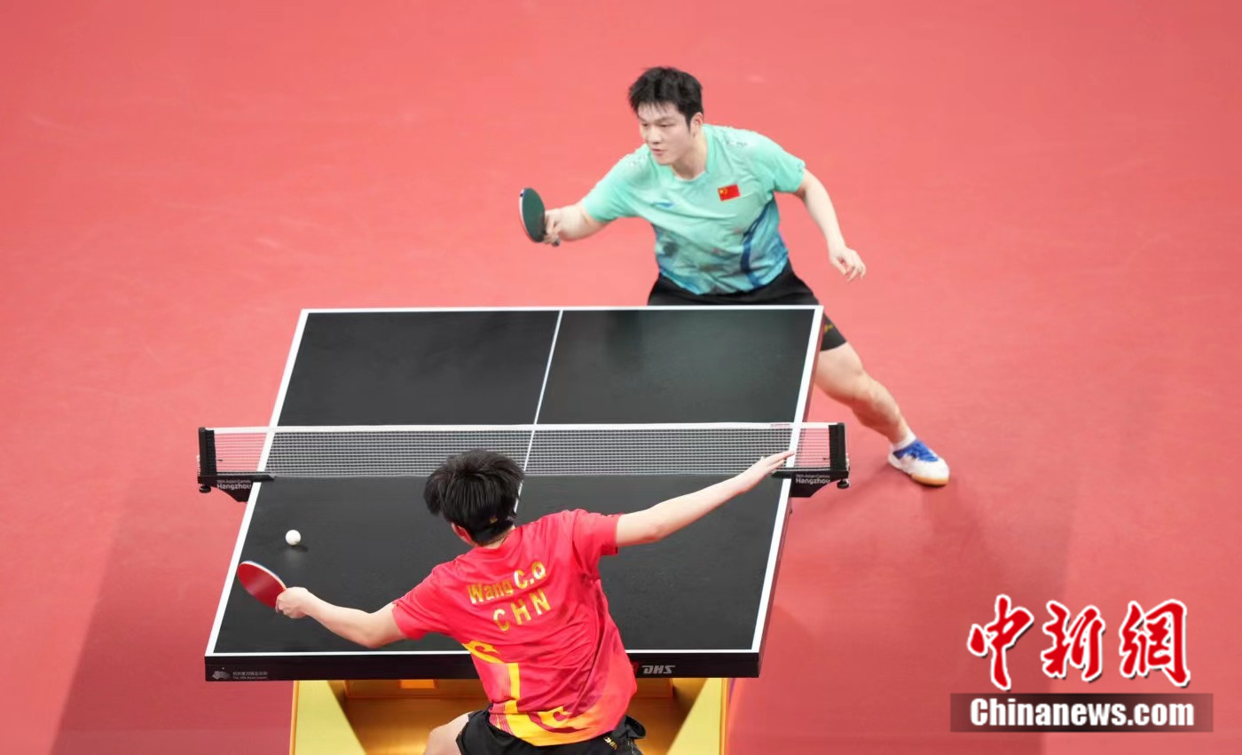 杭州亚运会乒乓球男单决赛：王楚钦力克樊振东