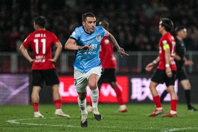 大连英博首回合德比1-0胜辽宁铁人创五连胜纪录