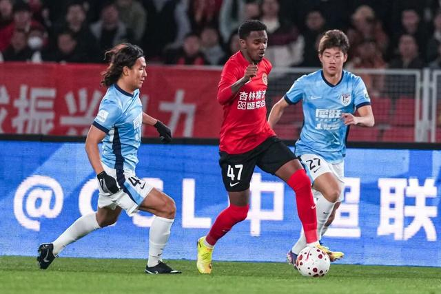 大连英博首回合德比1-0胜辽宁铁人创五连胜纪录